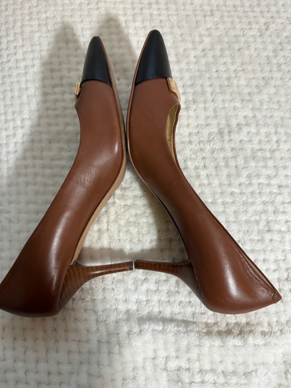 Coach Pumps Size 9 - Picture 6 of 9